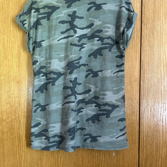 Camo and American Flag - Picture 3 of 3